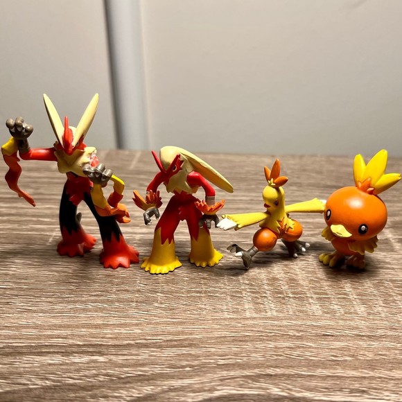 Pokemon Torchick Evolution Line, 4 figures - Picture 2 of 12
